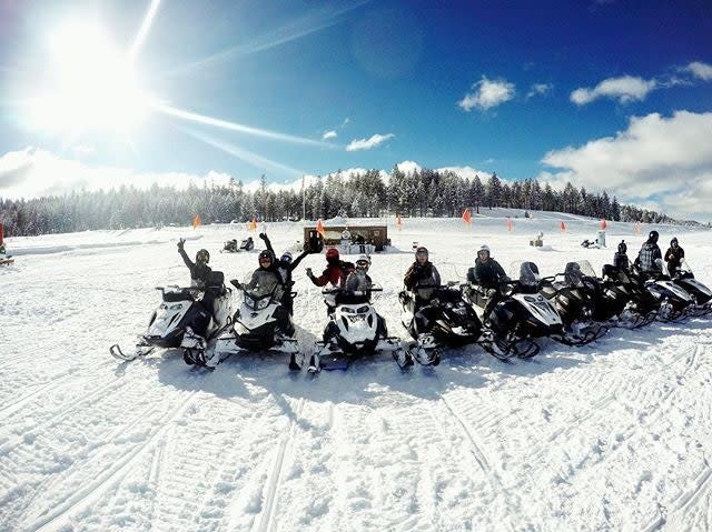 mammoth snowmobile tours