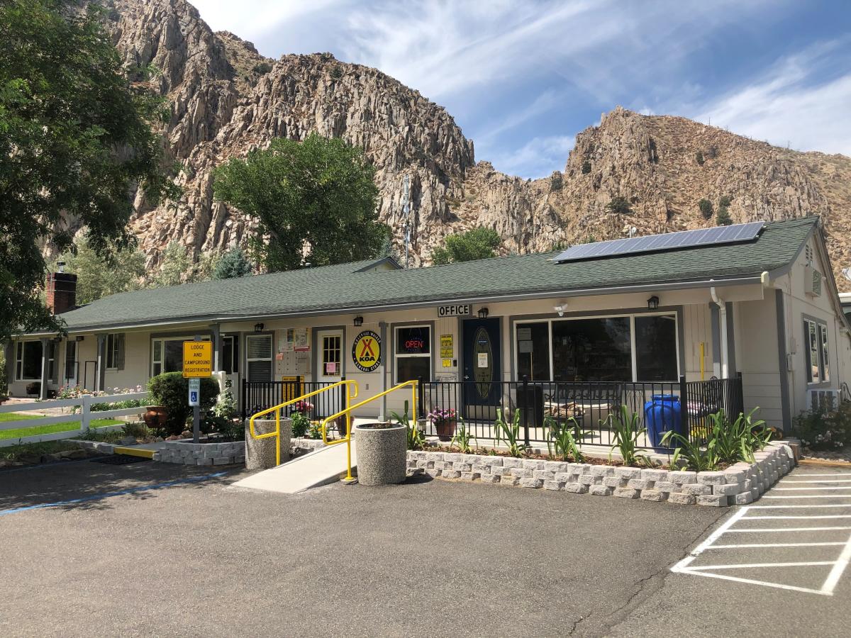 Meadowcliff Lodge ColevilleWalker KOA