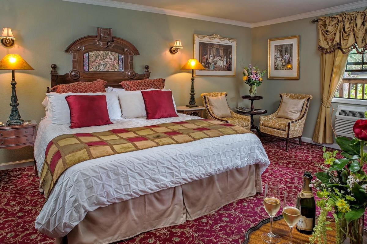 Candlelight Inn Napa Valley | Napa, CA 94558