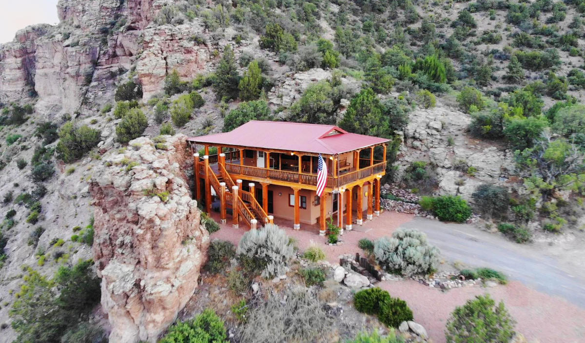 New Mexico Cabin Rentals at Double E Ranch