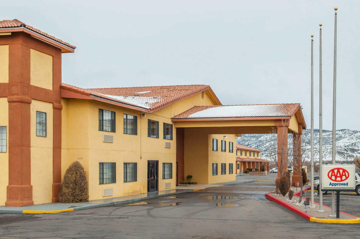 Quality Inn & Suites