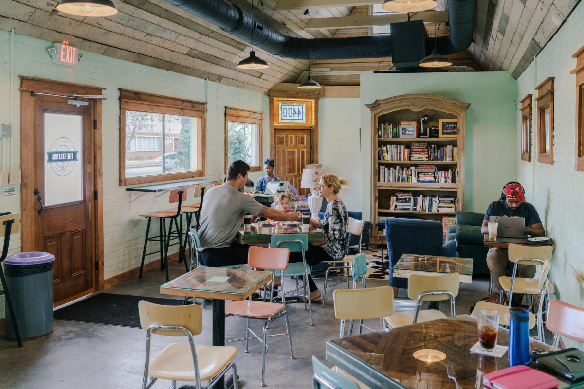 The Station Coffee Shop & Bakery