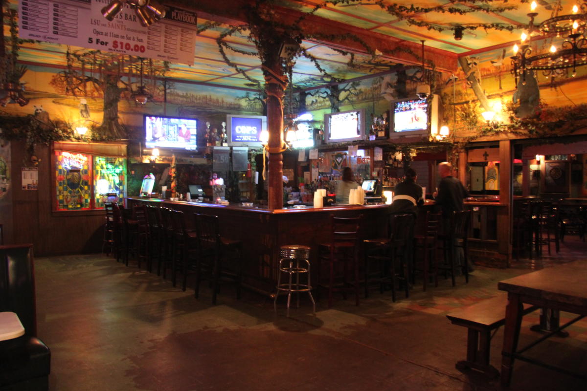 Grit S Bar And Pool Hall