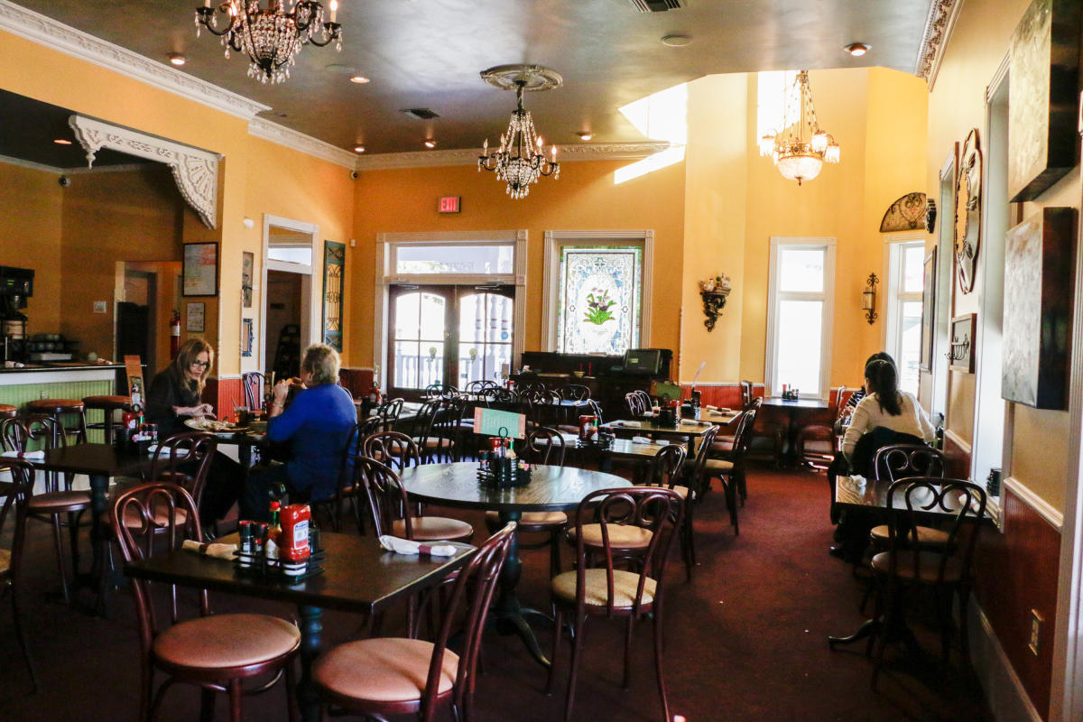 Another Broken Egg Cafe