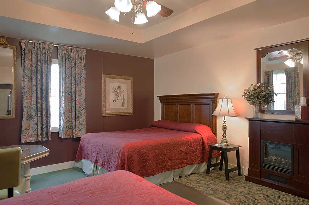 Historic Street Car Inn