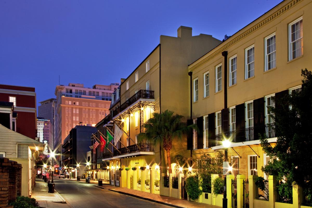 Holiday Inn Chateau Lemoyne French Quarter