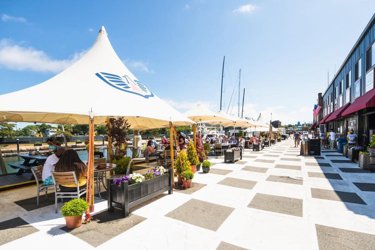 Belle's Cafe at Newport Shipyard Newport, RI Discover Newport