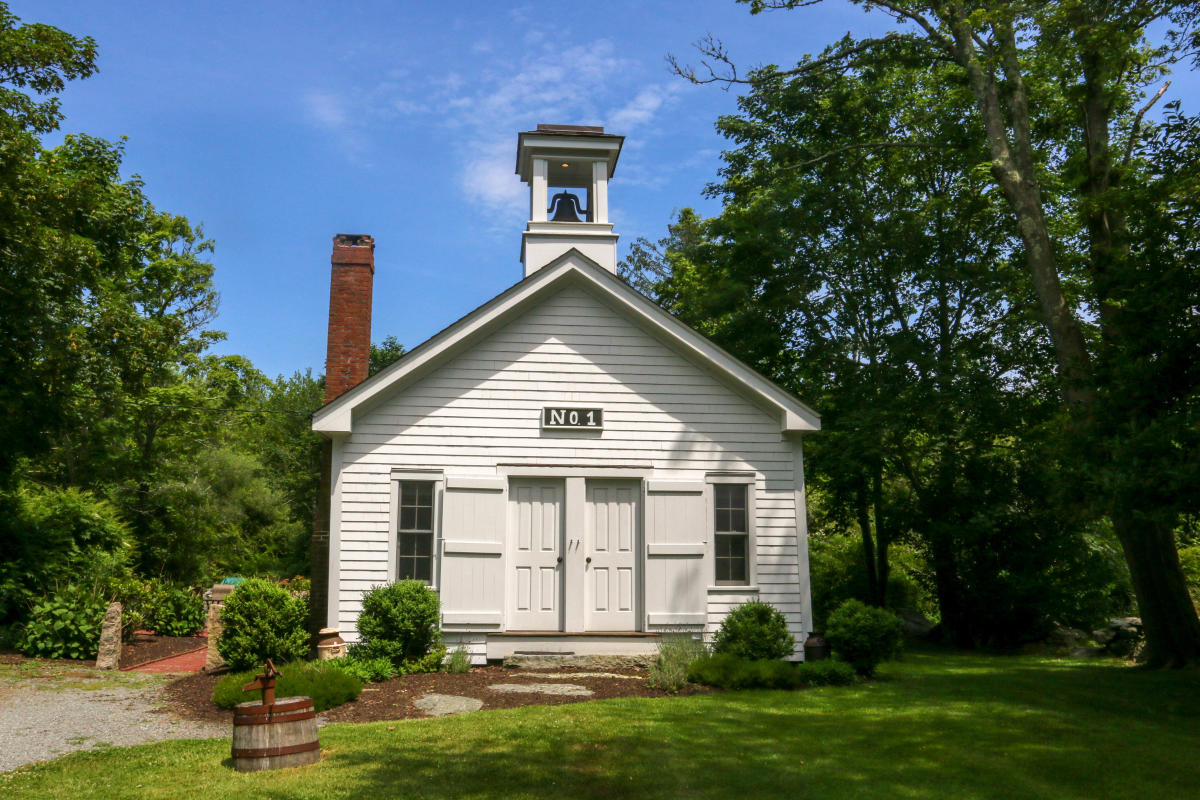 Tiverton Four Corners Schoolhouse No. 1 Tiverton, RI Discover Newport