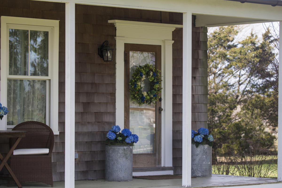 North Fork Beach Cottage New Suffolk, NY 11956