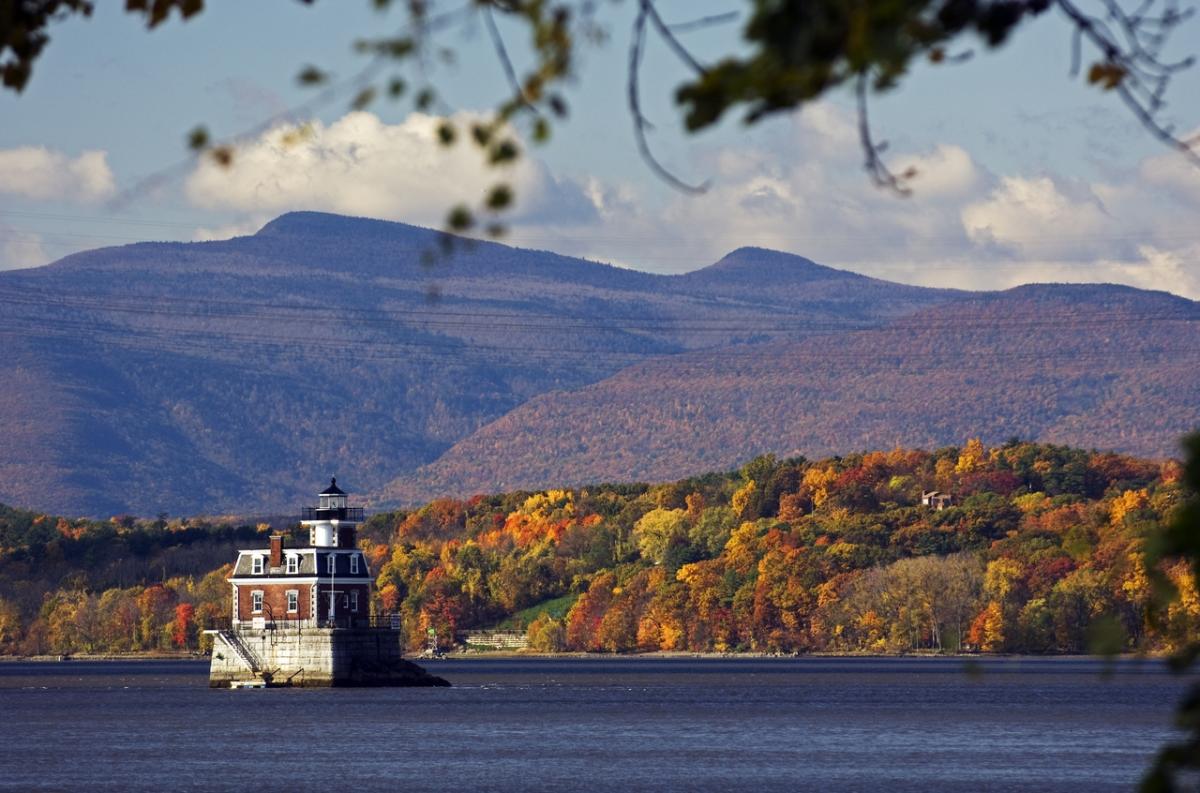 HudsonAthens Lighthouse Athens, NY 12015