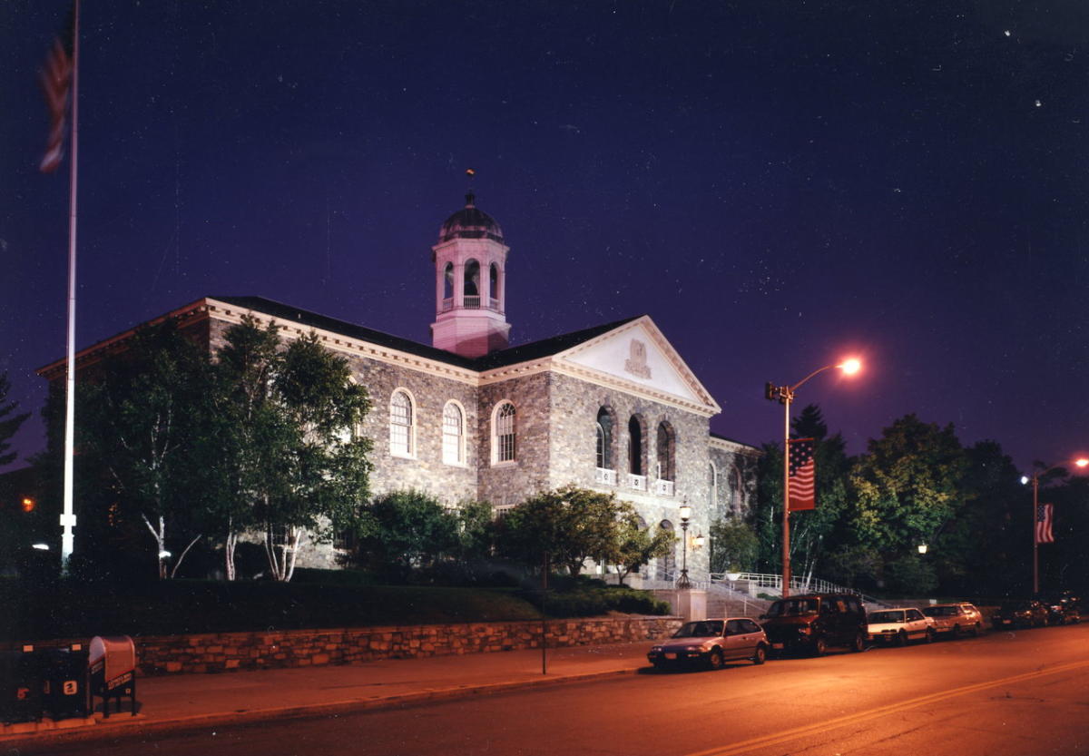 Poughkeepsie Post Office Poughkeepsie, NY 12601