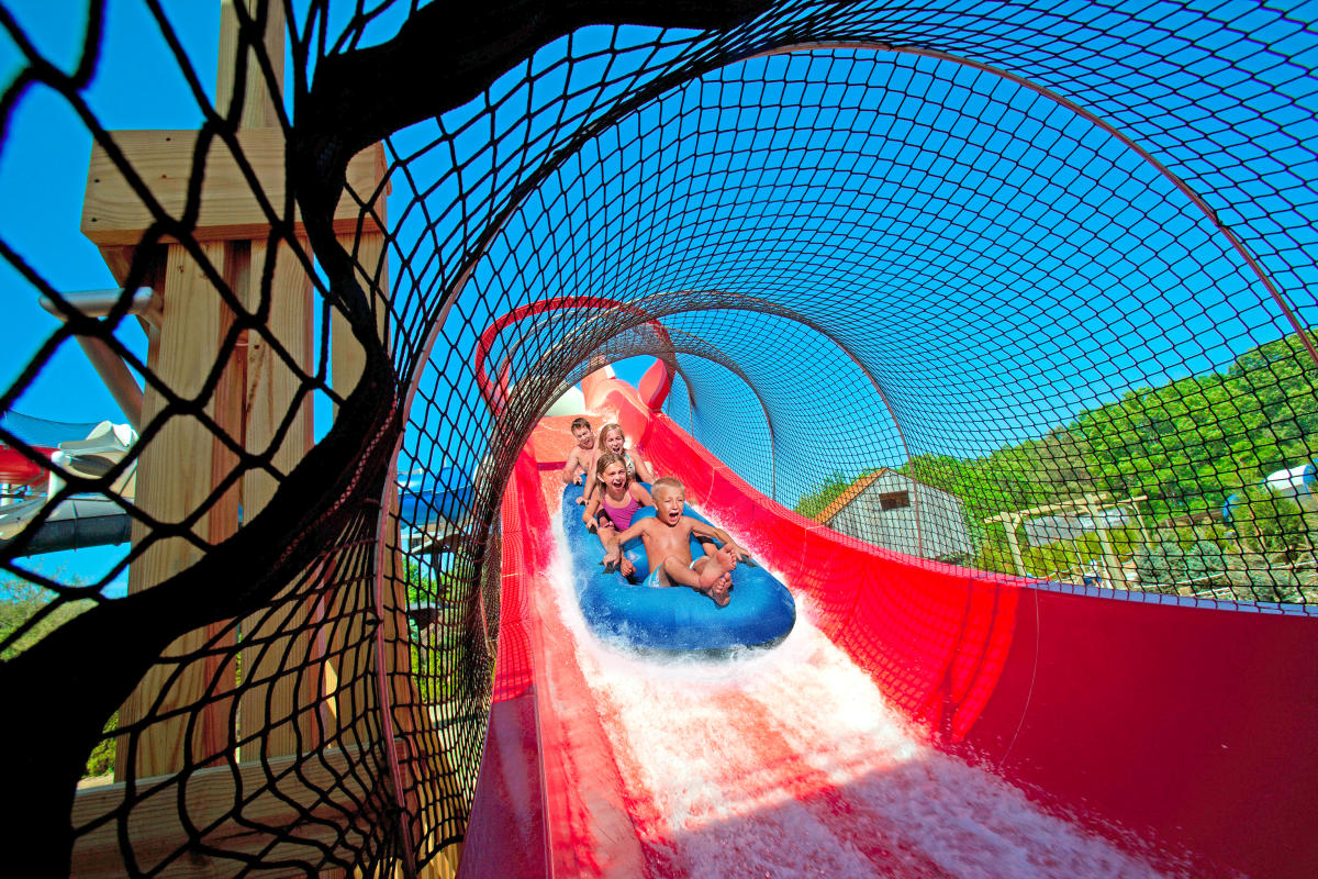 splish splash water park toy