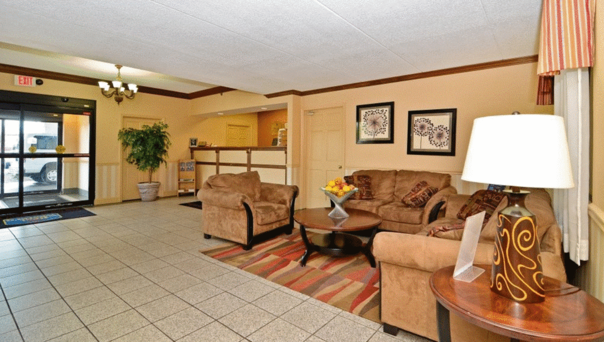 Best Western The Inn at Buffalo Airport Cheektowaga, NY 14225