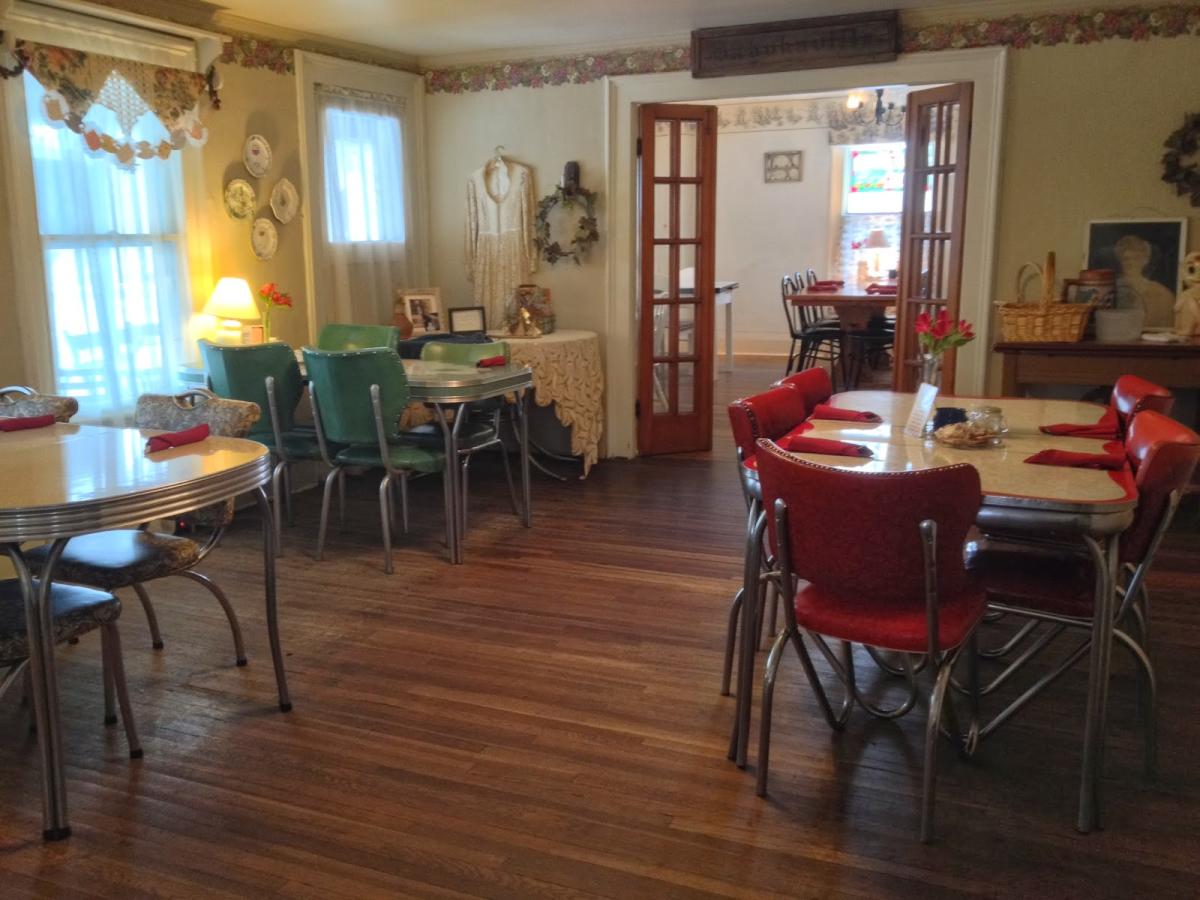 ChatAWyle Apalachin, NY 13732