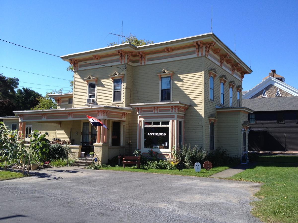 Victorian Rose Vintage Bouckville, NY 13310