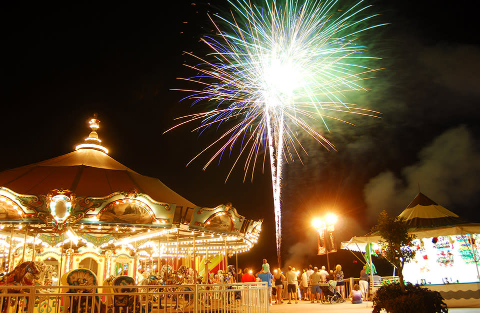 July 4th Fireworks At Barefoot Landing