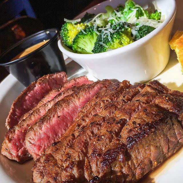 Hollie's Flatiron Steakhouse Moore