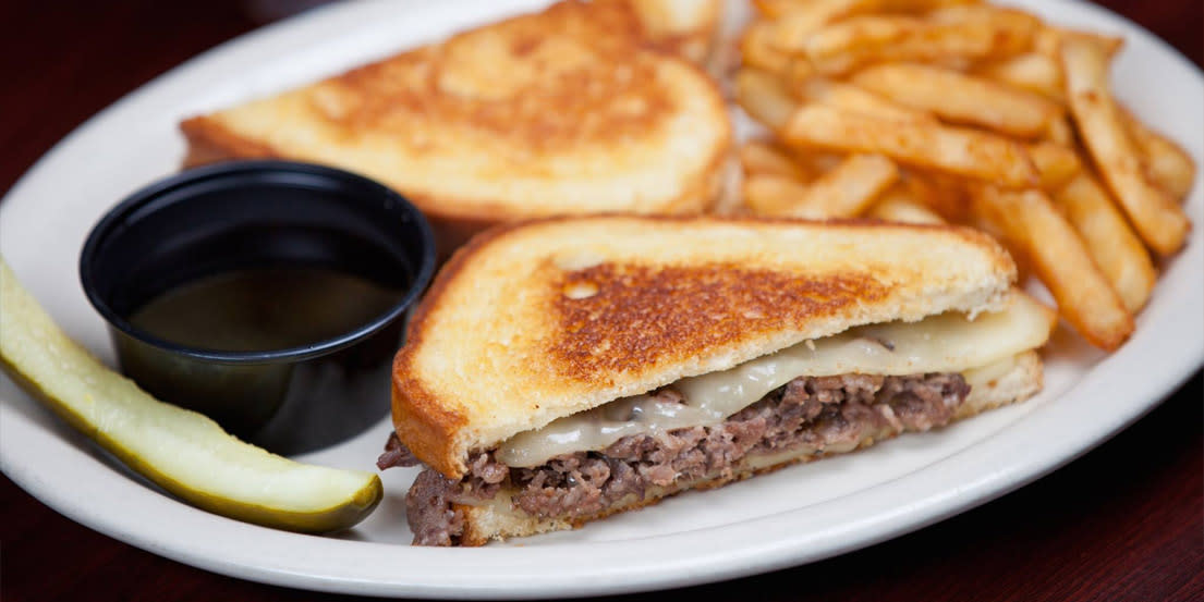 DJ's Dugout Bellevue