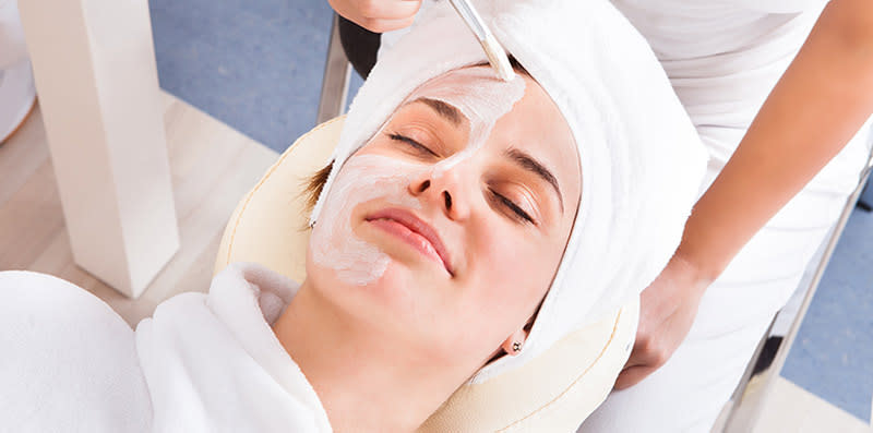 Gloss Salon & Day Spa | Omaha, NE 68137