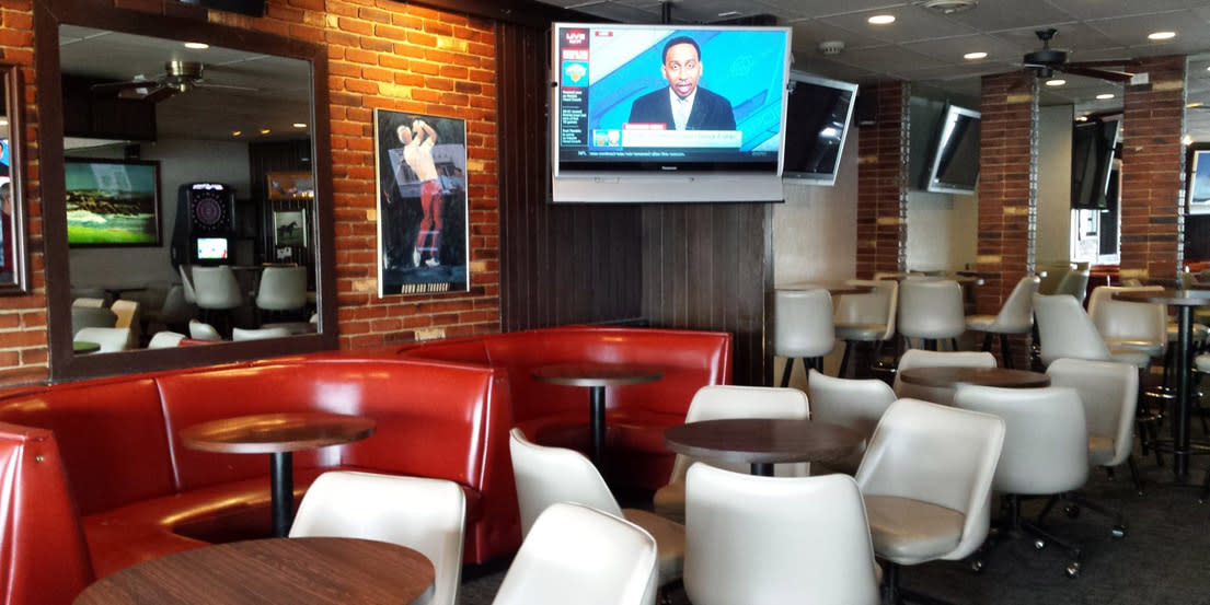 Holiday Cocktail Lounge Omaha, NE 68114