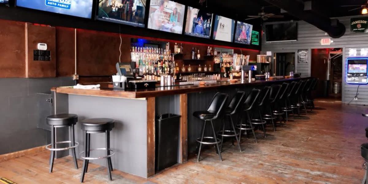 J D Tucker's Bar Omaha, NE 68102