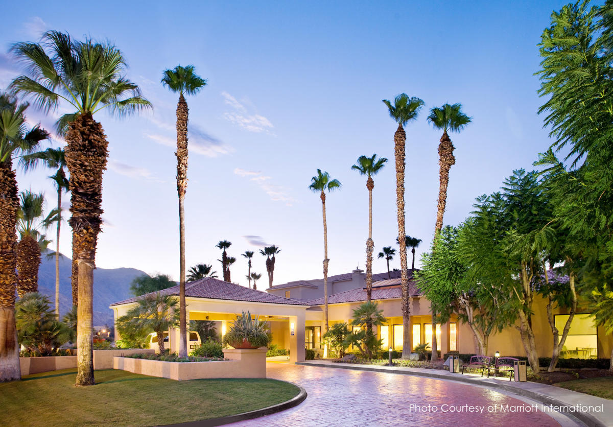 Courtyard by Marriott - Palm Springs