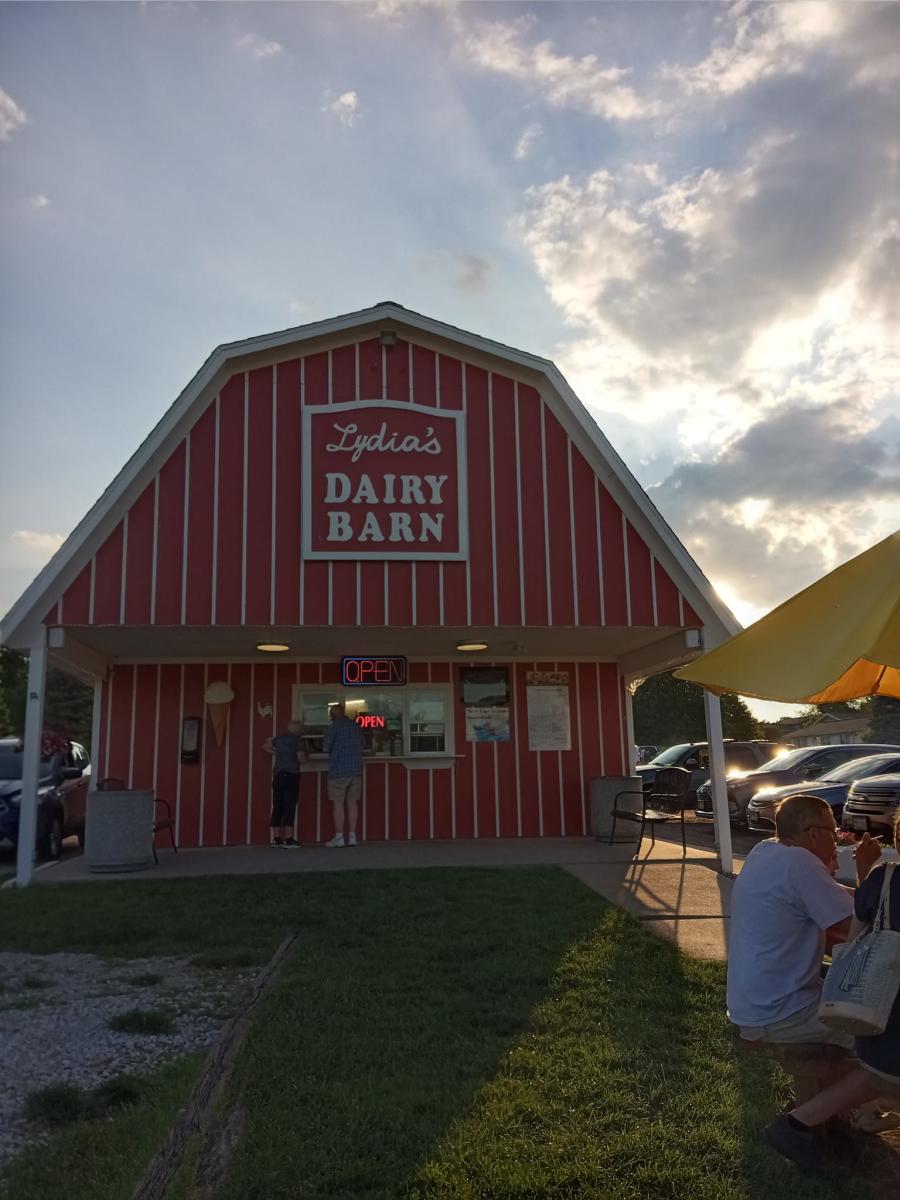 Lydia's Dairy Barn Eureka, IL