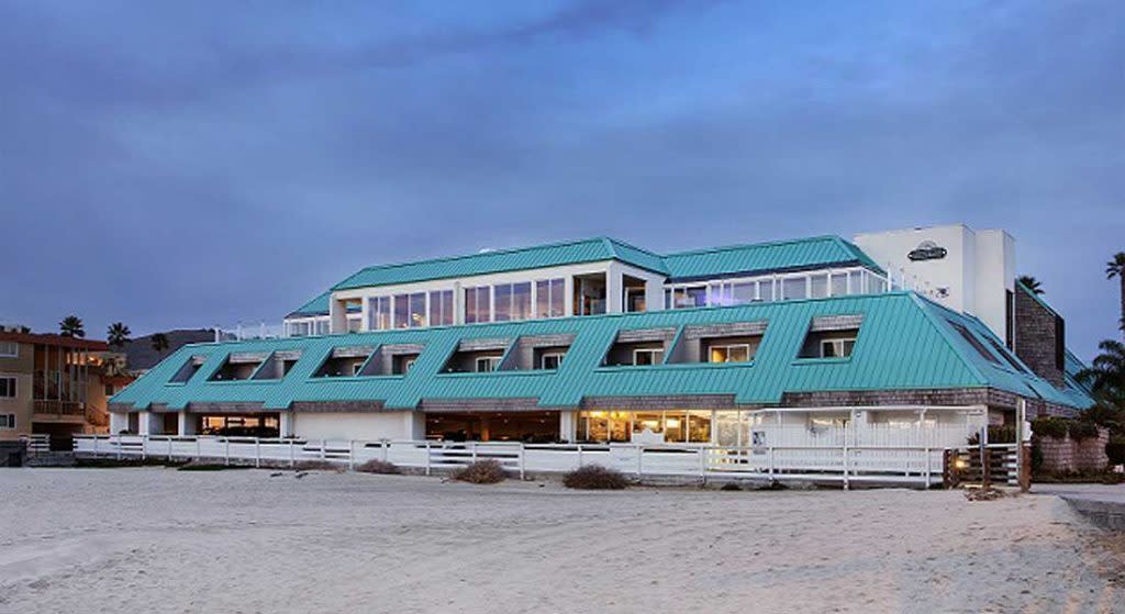 Seaventure Beach Hotel