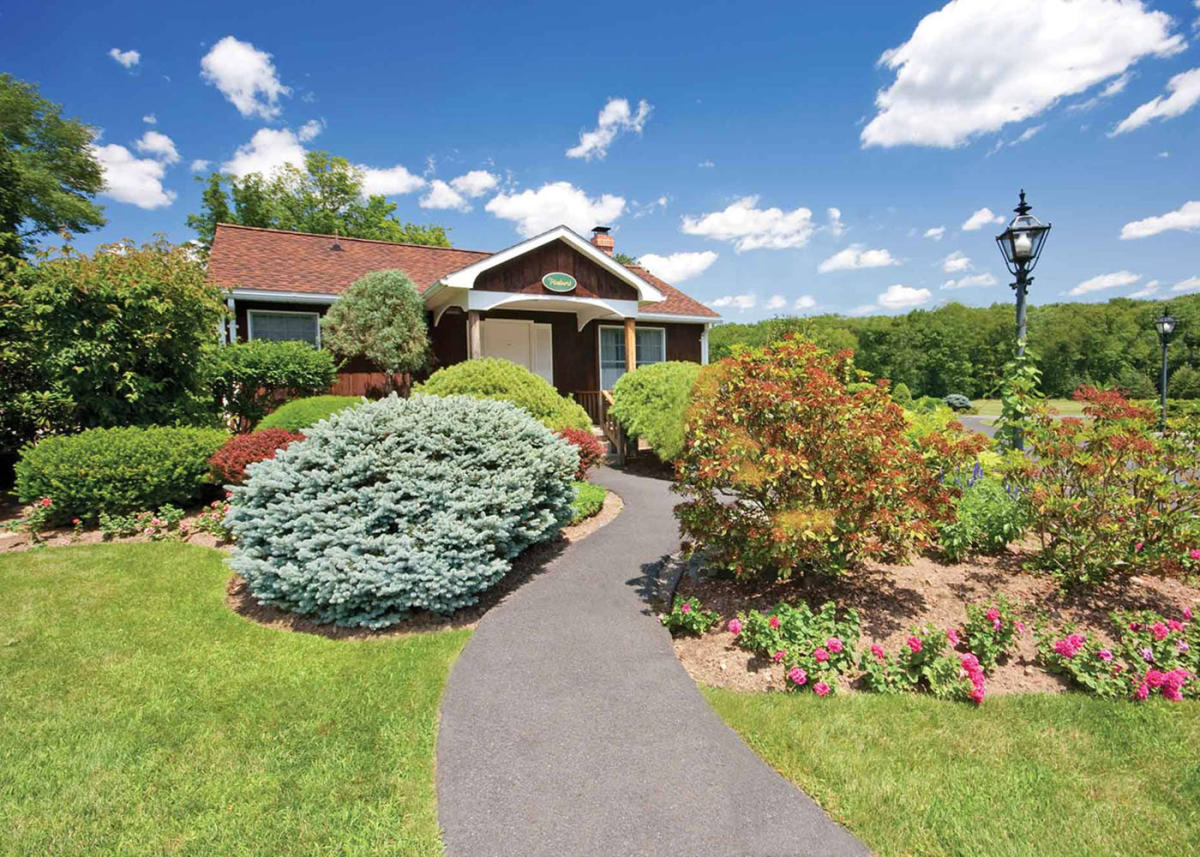 Crescent Lodge & Country Inn Paradise Valley, PA 18326