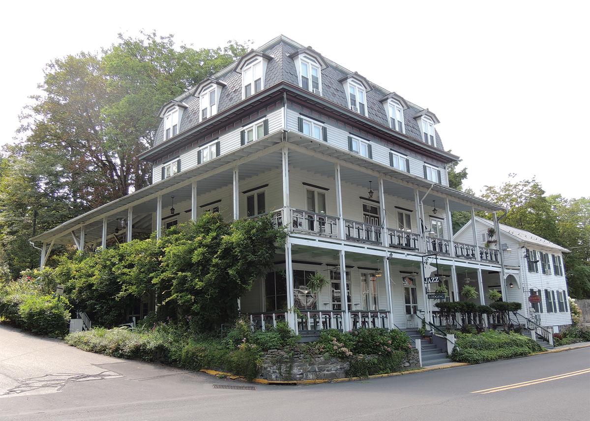 Deer Head Inn Delaware Water Gap, PA 18327