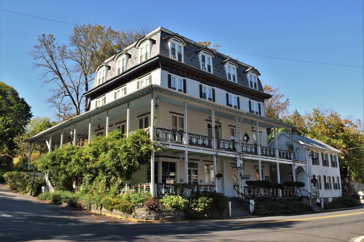 Deer Head Inn Delaware Water Gap, PA 18327