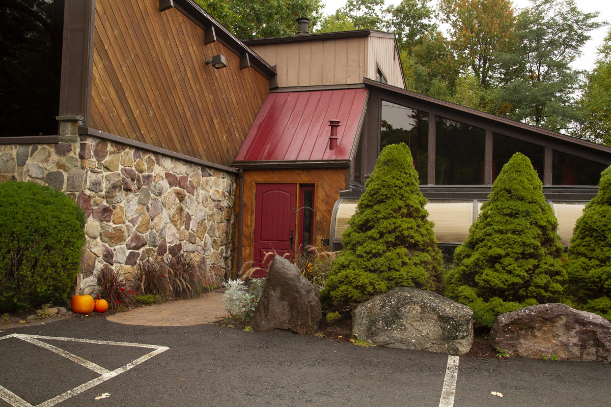 Louie's Prime Steakhouse Lake Harmony, PA 18624