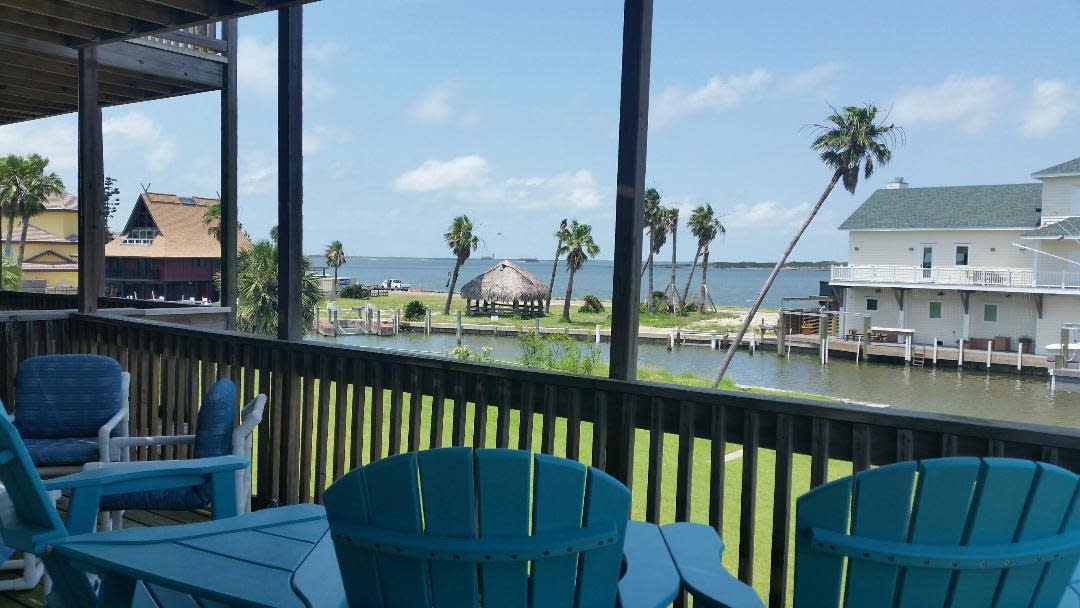 Bay Tree Condominiums