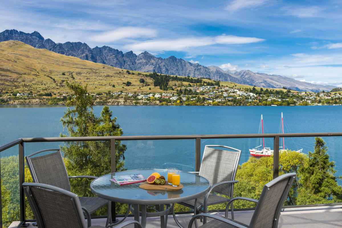 Lake View Apartment Queenstown