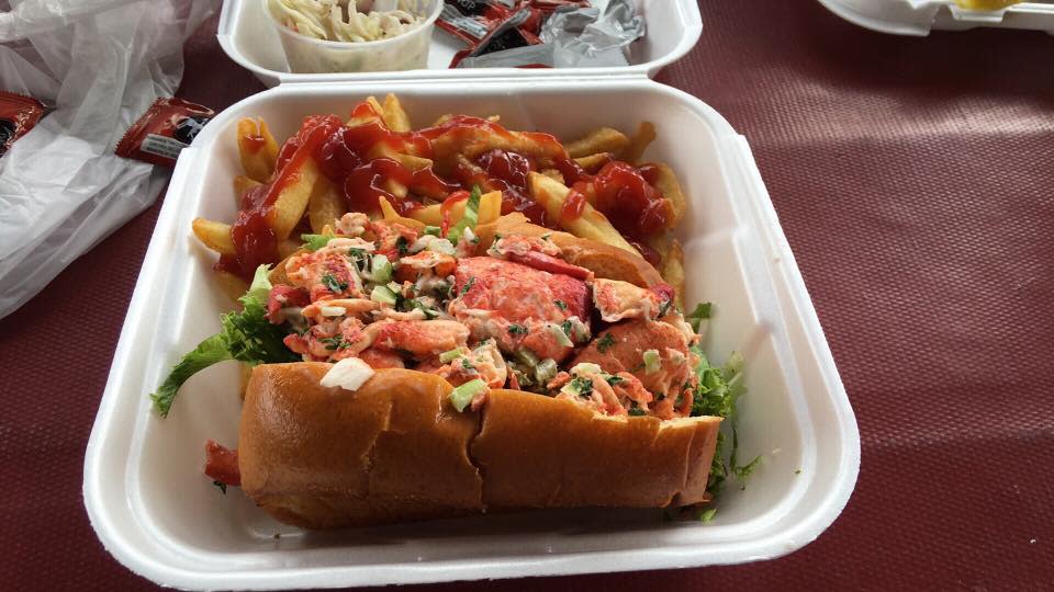 Howard's Chowder Shack North Scituate, RI 02857