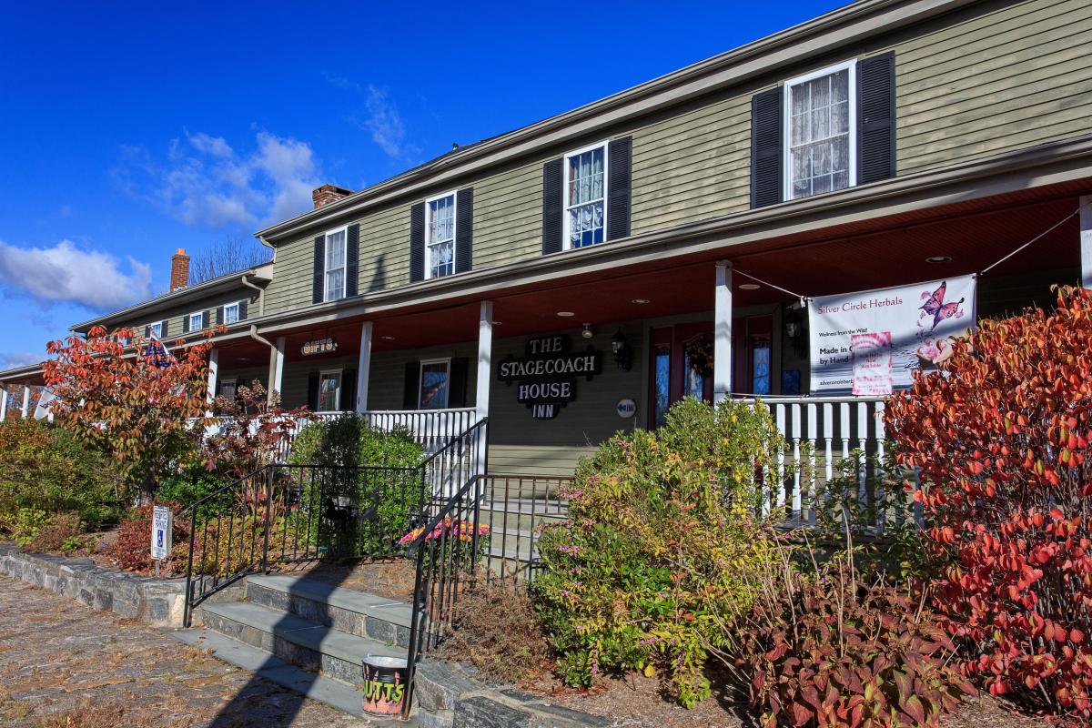 Stagecoach House Inn Wyoming Ri 02898