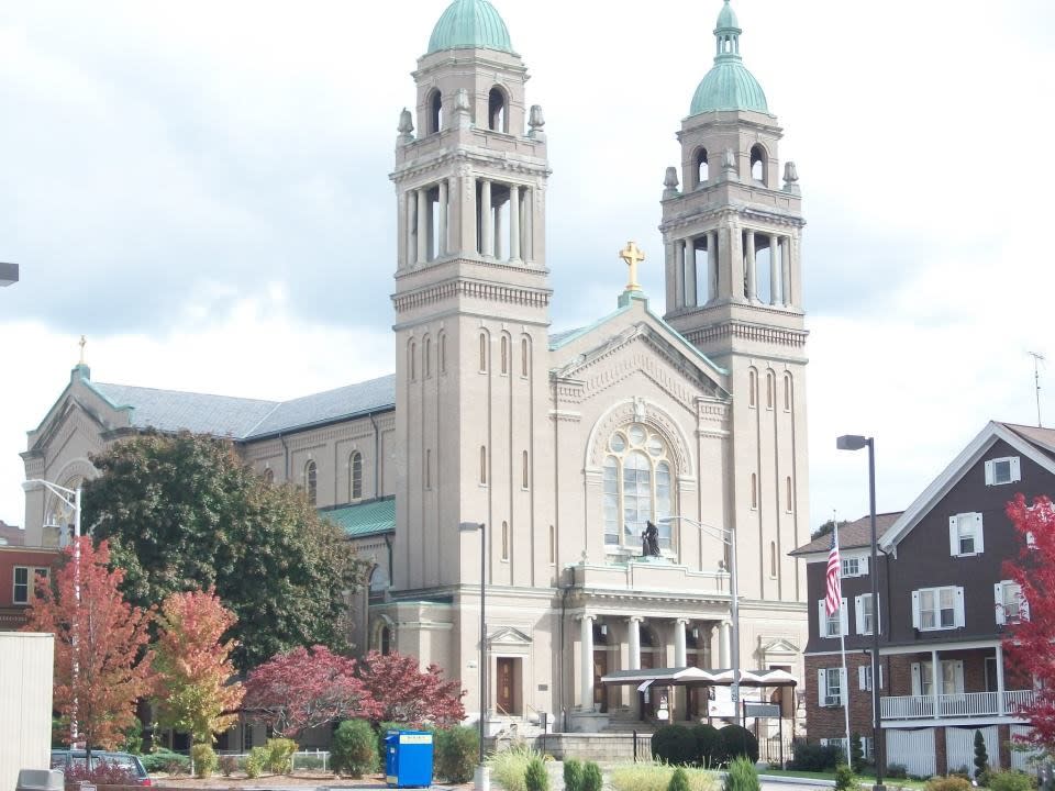St. Ann Arts and Cultural Center Woonsocket, RI 02895