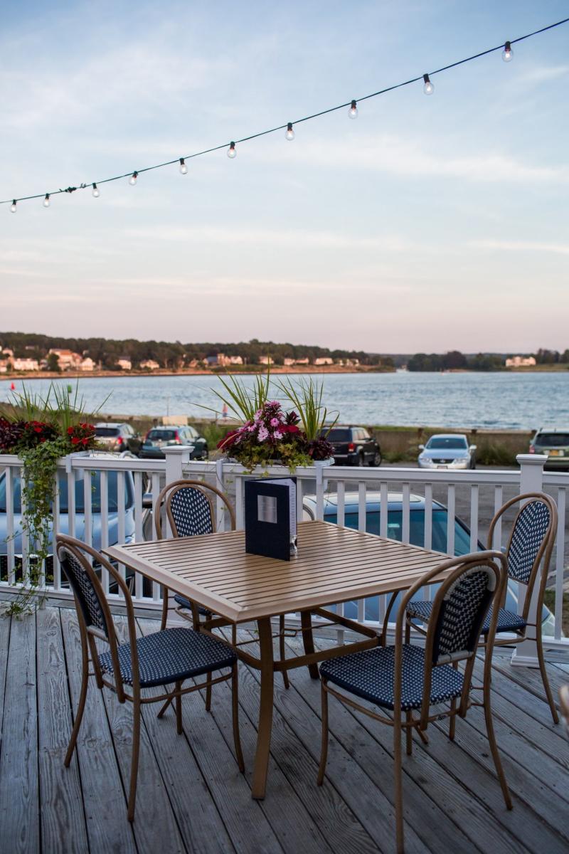 15 Point Road Restaurant Portsmouth Ri 02871