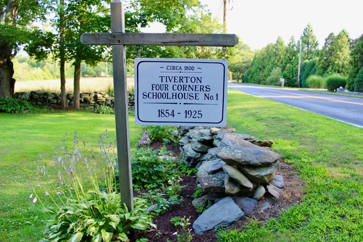 Tiverton Four Corners Schoolhouse No 1 Tiverton Ri 02878