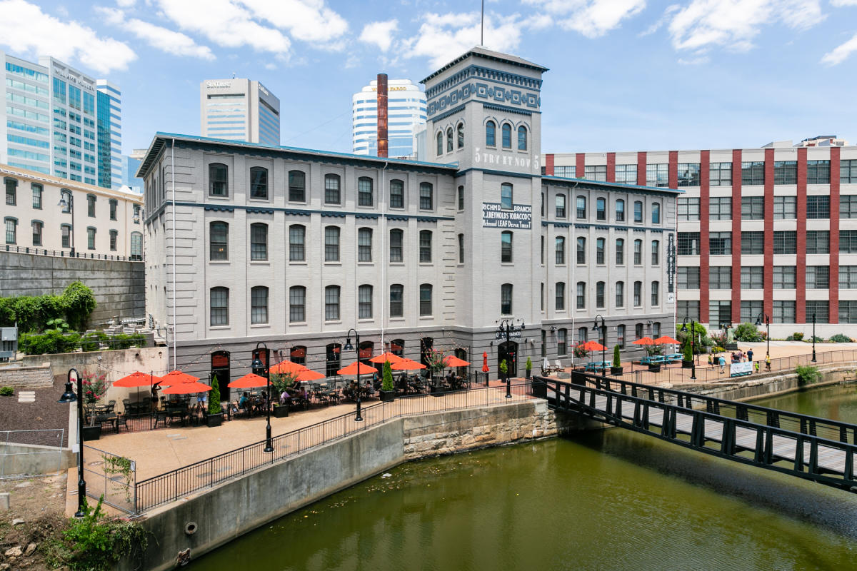Casa del Barco at Canal Walk