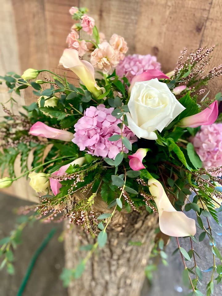 Fabulous Flowers And Gifts