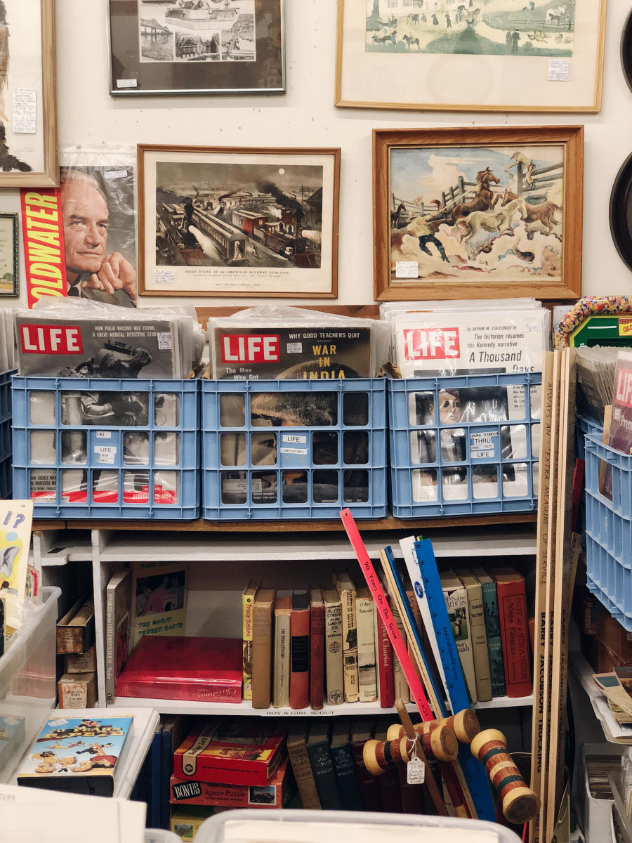 Old Rooster Antiques Rochester, MN 55906