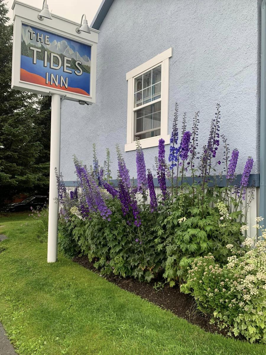 The Tides Inn