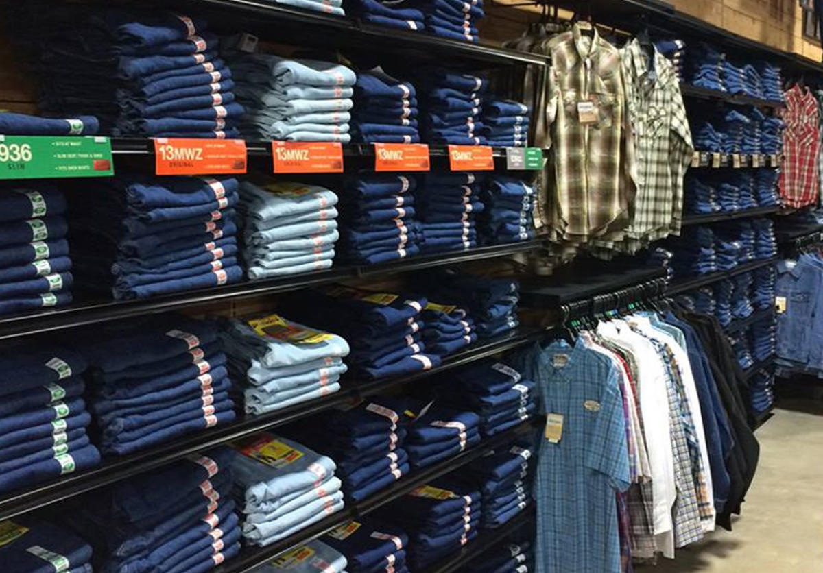 Davis Clothing Outdoor Open