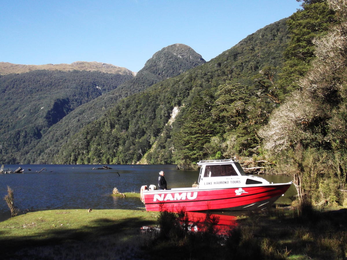 Lake Hauroko Tours