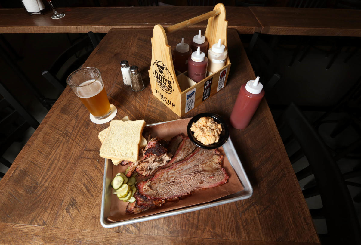 DOC's Smokehouse & Craft Bar
