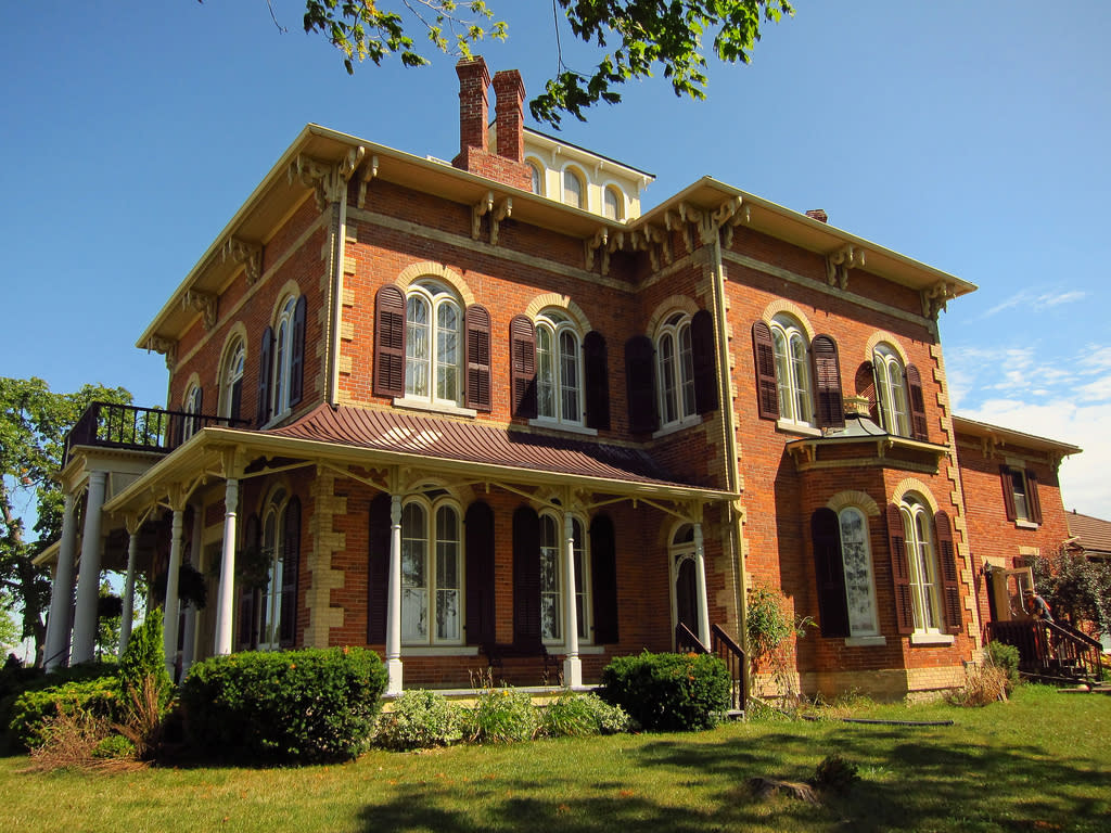 Cottonwood Mansion