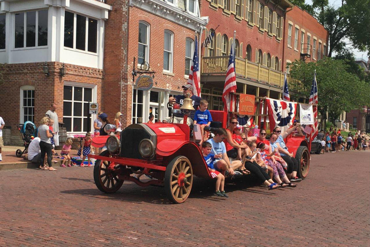 2019 St. Charles Riverfest Parade