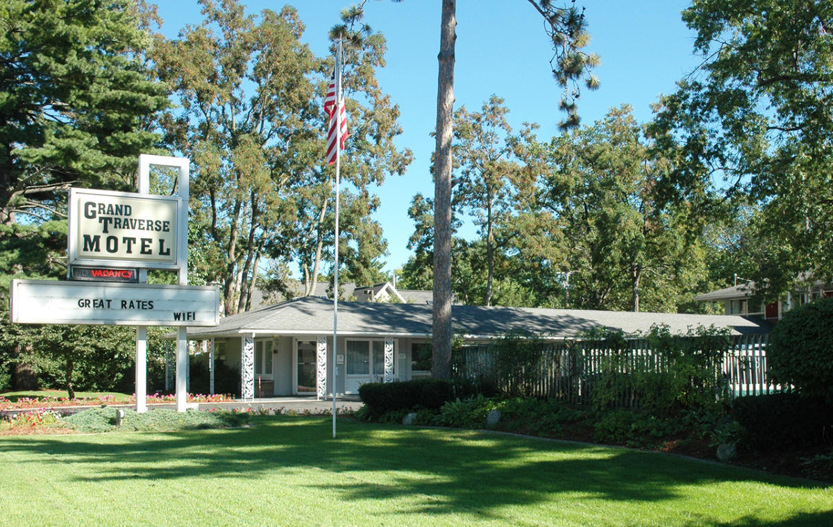 Grand Traverse Motel Traverse City, MI 49686