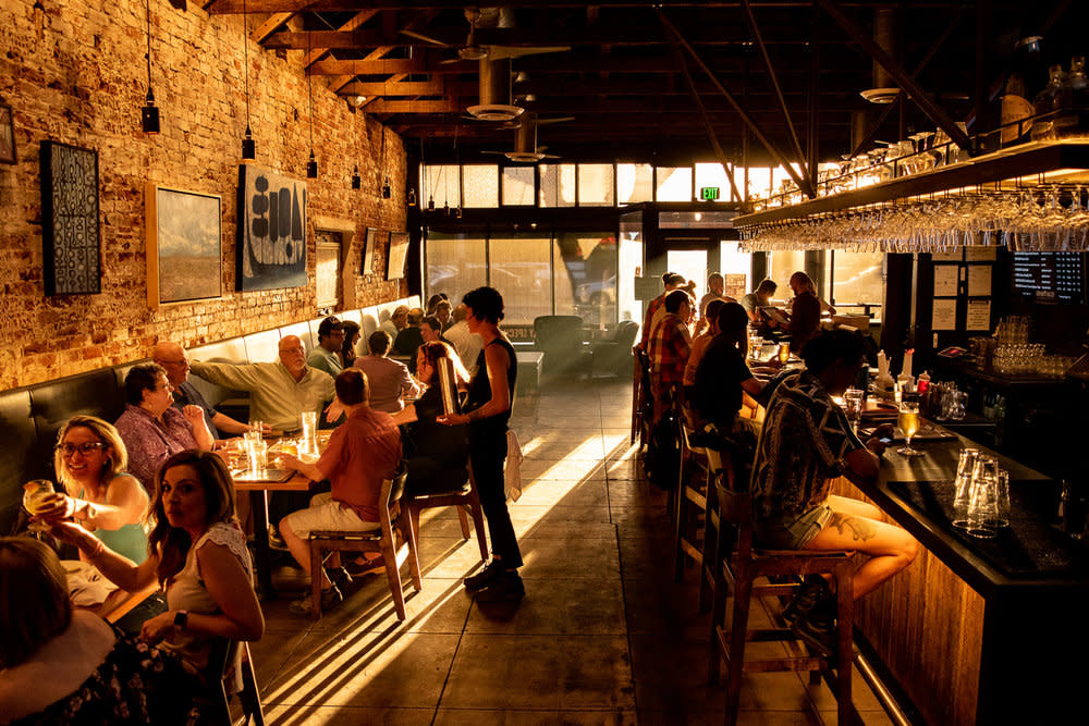 Ermanos Craft Beer & Wine Bar Tucson, AZ 85705